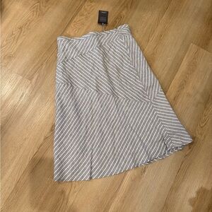 Garnet hill skirt- NWT